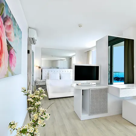 Le Bleu & Üdülőközpont