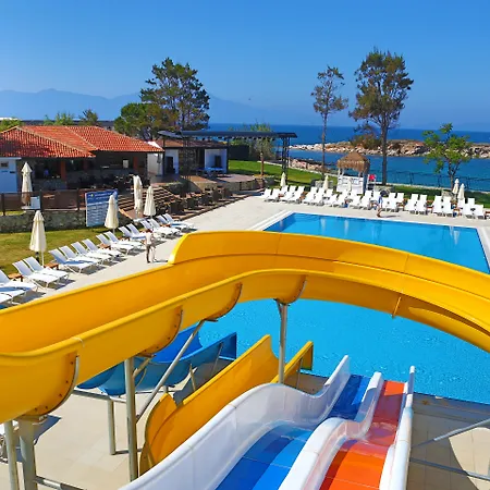 Le Bleu & 5* Kusadası