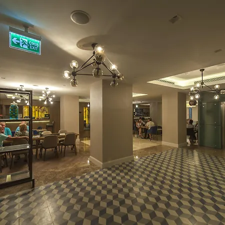 Le Bleu & Üdülőközpont 5*