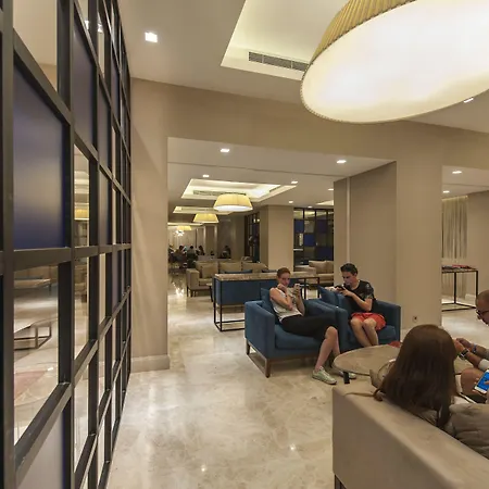 Le Bleu & 5* Kusadası