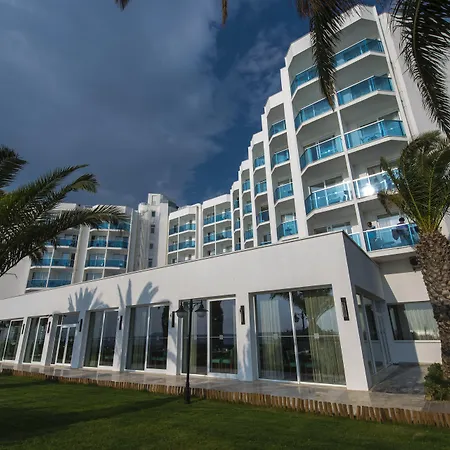 Le Bleu & 5* Kusadası