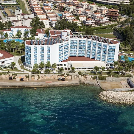 Üdülőközpont Le Bleu &