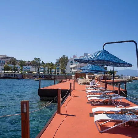 Le Bleu & 5* Kusadasi