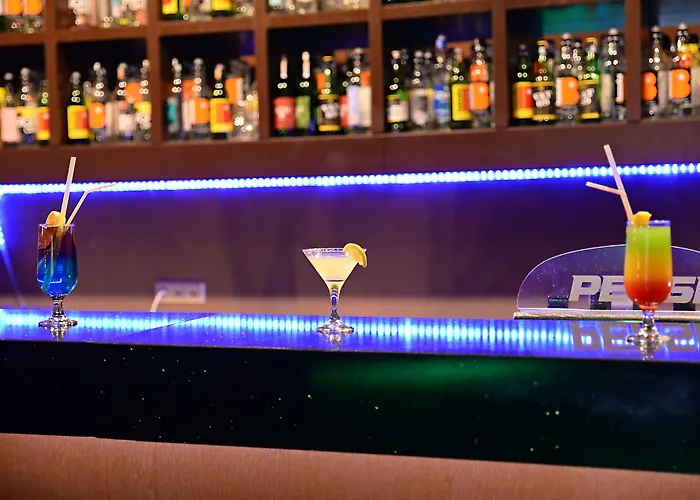 Le Bleu & 5* クシャダス